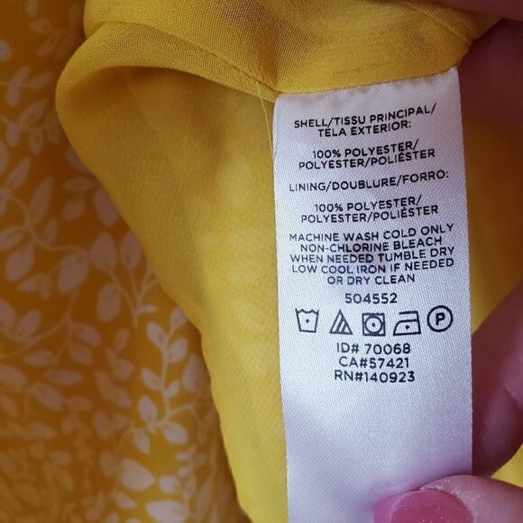 LOFT Vine Strappy Cami Size XS Yellow V-Neck Lined Tank Flowy Summer Coastal - Picture 10 of 11